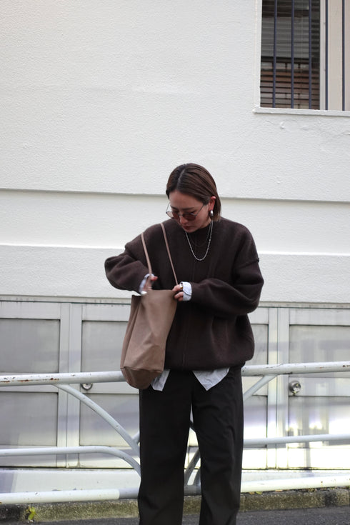 ベーシックルーズニット